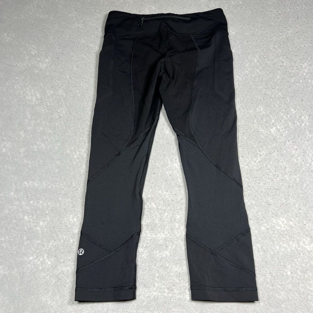 Lululemon Legging Womens Size 6 Black Legging Logo Athleisure Inseam 22 in